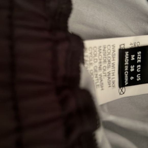 Black with hearts/ 94% polyester/ size 6 - Picture 4 of 4